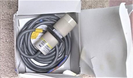 1PC New Omron E2K-F10MC2 Proximity Switch In Box Free Shipping 1PC New Omron E2K-F10MC2 Proximity Switch In Box Free Shipping